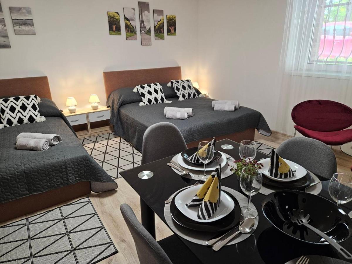 Holiness Apartmanok Szeged Exterior photo